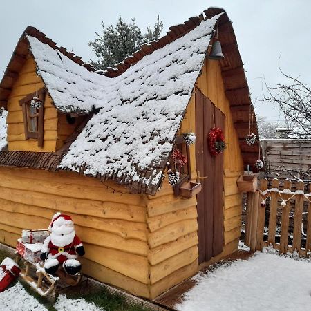 Cabane Enchantee Carpentras Luaran gambar