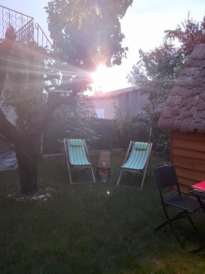 Cabane Enchantee Carpentras Luaran gambar
